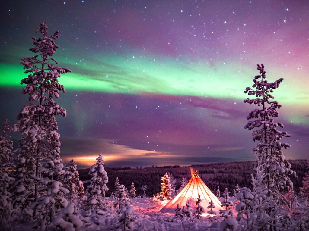 Exploring Lapland: 7 Breathtaking Stops on a Campervan Road Trip