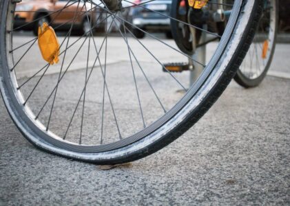 10 Steps to Fix a Flat Tire Easily When Cycling